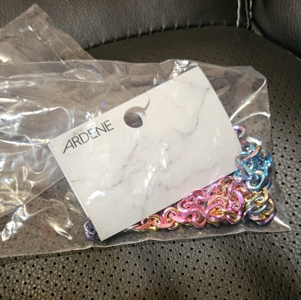 NWT Multicolor Gradient Chain Necklace - Picture 2 of 2